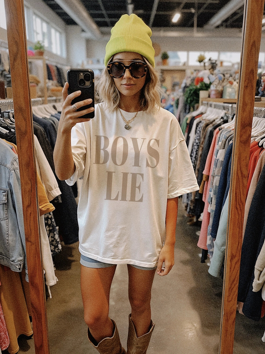 LOLA MAGNOLIA boys lie graphic tee